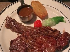 -食间牛排(重庆路万达店)