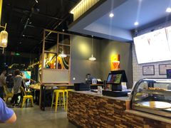 -UMAMI乌玛米披萨·汉堡·清真Halal(红岭北店)