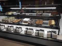 面包甜点陈列柜-Awfully Chocolate(嘉里城店)