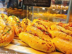 重庆小面-面包新语(龙湖·西宸天街店)