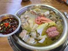 -泸州酸菜豆花火锅川师店