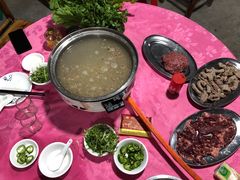 -五洞培记山庄·鲜牛肉火锅