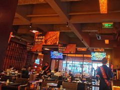 -何师烧烤Pro ·江湖川菜·小龙虾·精酿(太古里旗舰店)
