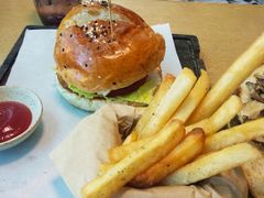 特制牛肉汉堡-EN SPACE恩空间