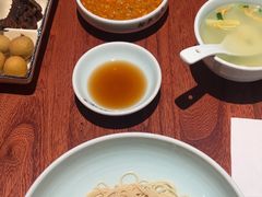 -裕兴记•蟹黄面馆(人民广场店)