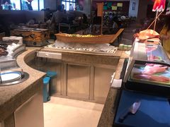 自助取餐区-咖啡苑自助餐厅·中国大饭店