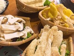 -民食香·腊排骨野生菌美食(木府店)