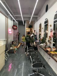 -茶发Salon·烫发染发理发