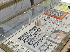 -世纪大明眼镜·蔡司战略授权店(汉街店)
