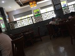 大堂-何氏排骨(左家塘店)