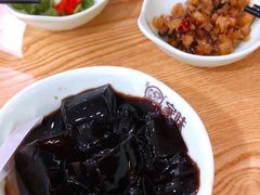 蜂蜜龟苓膏-家味螺蛳粉&烤鱼(五角场店)