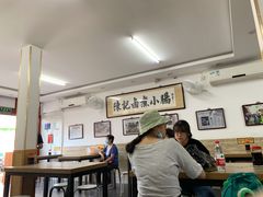 大堂-陈记卤煮小肠