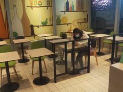 -德克士(虹桥火车站店)