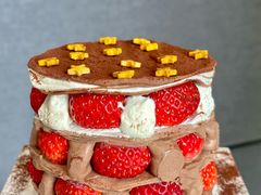 巧克力草莓星星千层蛋糕-DRUNK BAKER (上海漕宝路店)