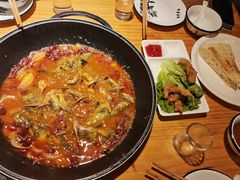 黄辣丁鲜鱼锅-小小河边鱼(天润城店)