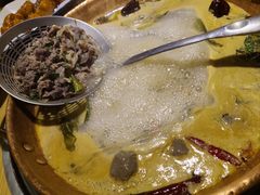 -洱火云南酸菜牛肉火锅(石景山当代商城店)