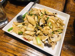 松林蘑菇小炒-中8楼风尚云南菜(颐堤港店)