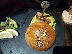 -HIGH FIVE哈福手工汉堡(桂林路店)