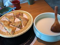 -吃饭皇帝大(合生汇店)