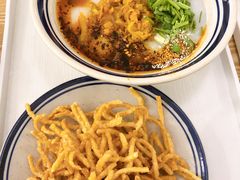 -正南齐北·老街糯米团(洪崖洞店)