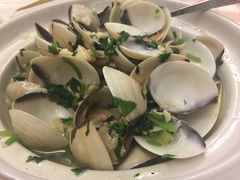 橄榄油蒜炒鲜蚬-船屋葡国餐厅