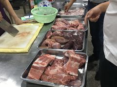 -标记美食新鲜猪杂(兴南大道店)