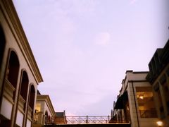 -王府井奥莱临潼小镇(临潼店)