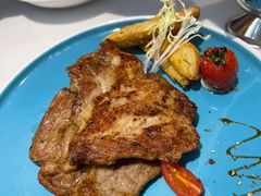 孜然香铁板猪颈扒-杯子红牛排(创意产业园店)