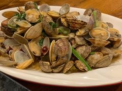 炒蛤蜊-老东镇啤酒屋海鲜加工·蒸汽海鲜·海鲜烧烤(台东店)