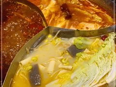 -老房老舍重庆火锅(假日城市店)
