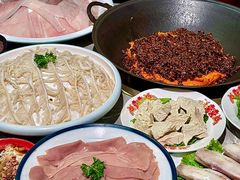 -沸炉重庆老火锅(军事博物馆店)