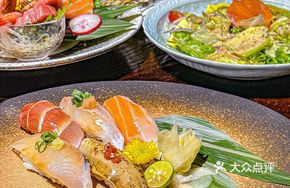 Premium Hand-Pressed Five Roll Platter