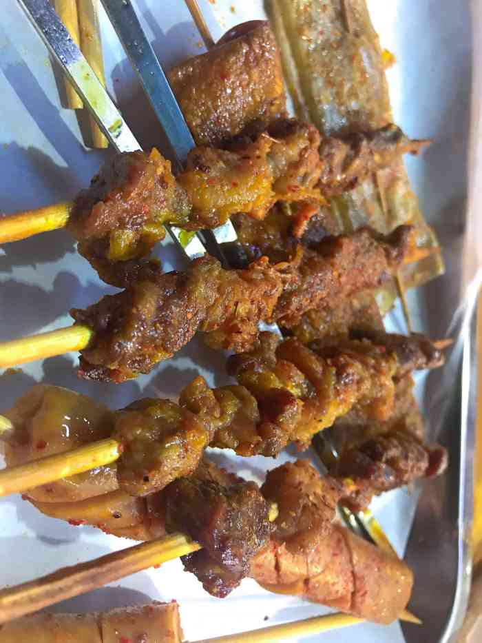 新疆艾力羊肉串之王烧烤-"嘻嘻,又来吃啦,这次是打包回家,结果路上.