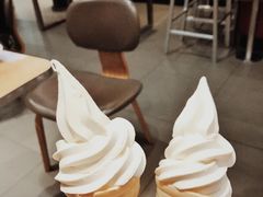 香草火炬冰淇淋-汉堡王(中央广场店)
