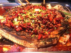 -鸣记脆皮烤鱼·海鲜烤鱼(三八广场店)