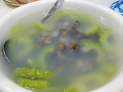 -鑫悦楼煎蟹·16年海鲜大排档