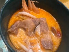 -玖月时尚泰式餐厅