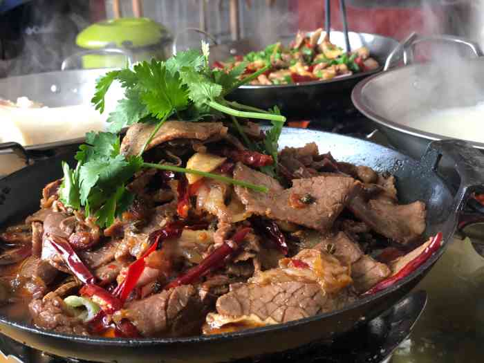 茶店牛肉-"本地人推荐的茶店牛肉,其实招牌上写的是七.