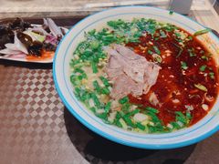招牌牛肉面-京穆兰兰州牛肉面·清真(中川机场店)