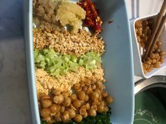-蛙两只美蛙鱼头火锅(恒茂店)