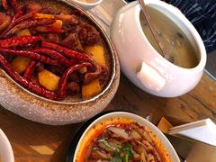 -隔壁老王·家常云南菜(花巷店)