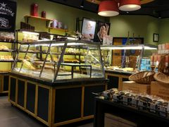 面包甜点陈列柜-皇冠幸福里动物奶油生日蛋糕(万达店)