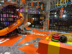 -嗨翻Hi-Fun竞技主题乐园·蹦床亲子生日轰趴(国光1937店)