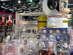 -泡泡玛特POPMART(侨福芳草地店)