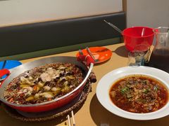 -渝信川菜 · 川味家常菜(财富购物中心店)