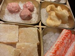 -尚尚仙·酸汤猪手·猪肚鸡火锅(华联万柳购物中心店)