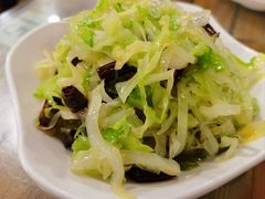 炝拌圆白菜-宝源饺子(麦子店街店)