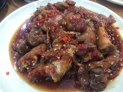 辛辣猪蹄-贤花饭店(城阳店)