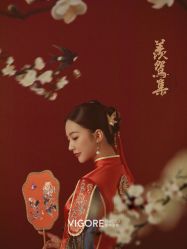 -雪中彩影婚纱摄影·微光艺术中心