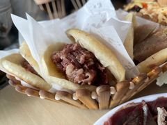 -闫家驴肉老店(华电一校店)